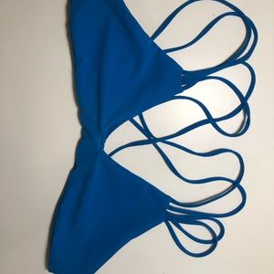NWOT Moana bikini top